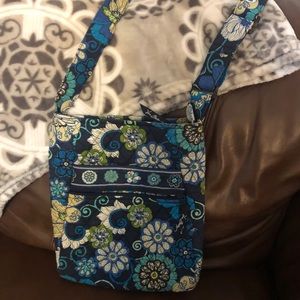 Vera Bradley cross body purse